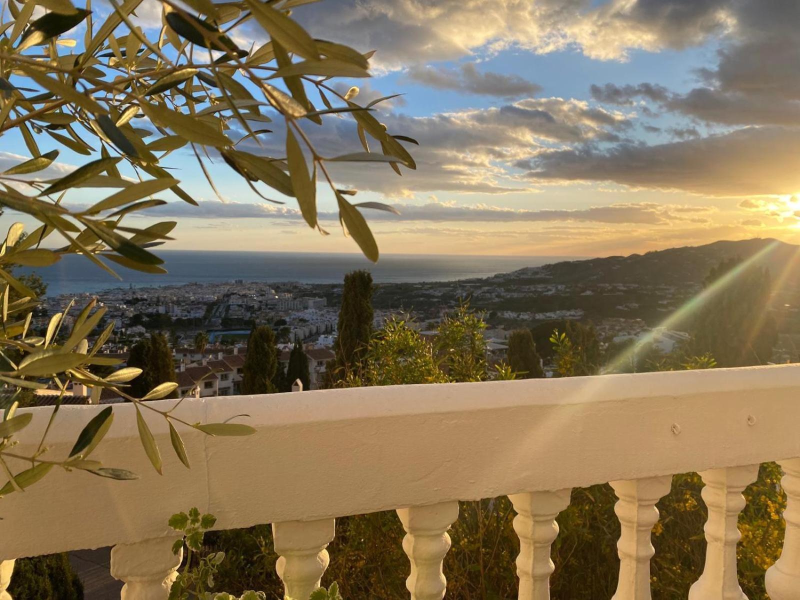 Precioso Apartamento Mandarinos Con Vistas Al Mar Nerja Ngoại thất bức ảnh