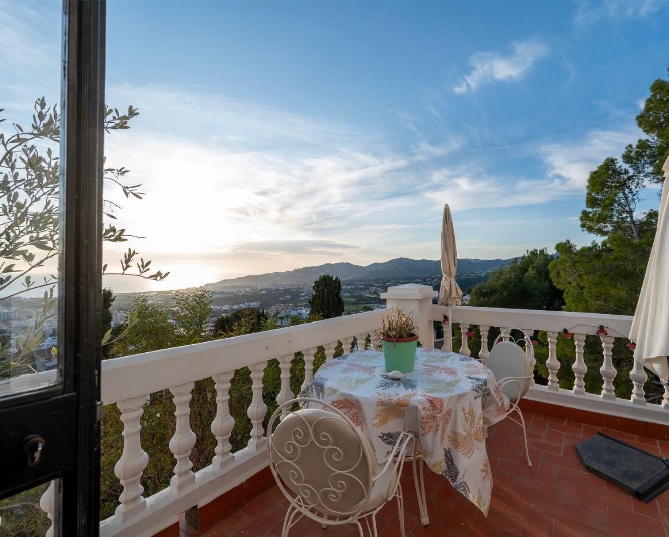 Precioso Apartamento Mandarinos Con Vistas Al Mar Nerja Ngoại thất bức ảnh